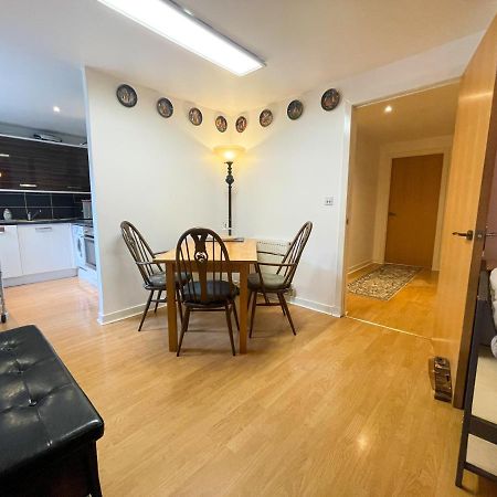Kelvingrove 2 Bedroom Apartment - Private Parking Glasgow Dış mekan fotoğraf