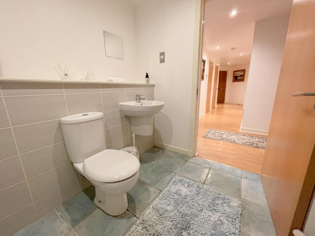 Kelvingrove 2 Bedroom Apartment - Private Parking Glasgow Dış mekan fotoğraf