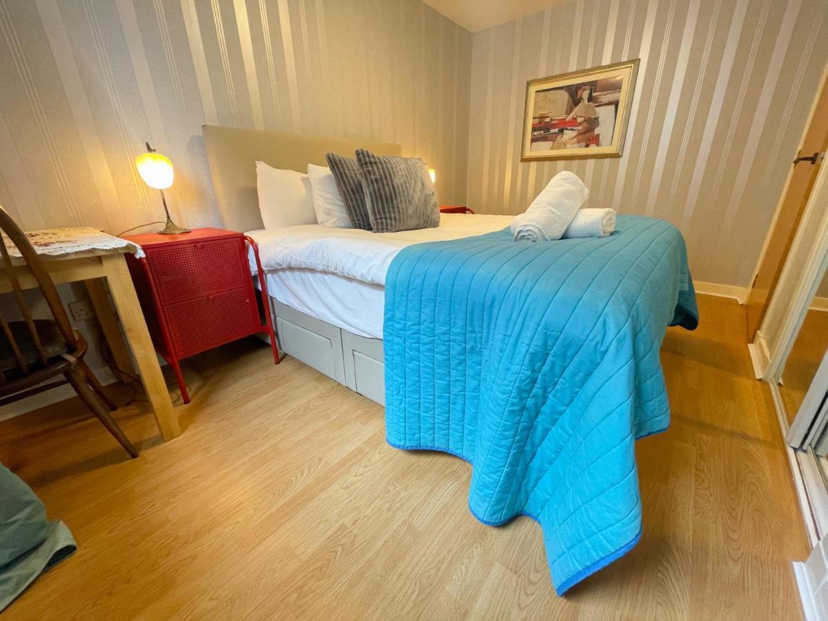 Kelvingrove 2 Bedroom Apartment - Private Parking Glasgow Dış mekan fotoğraf