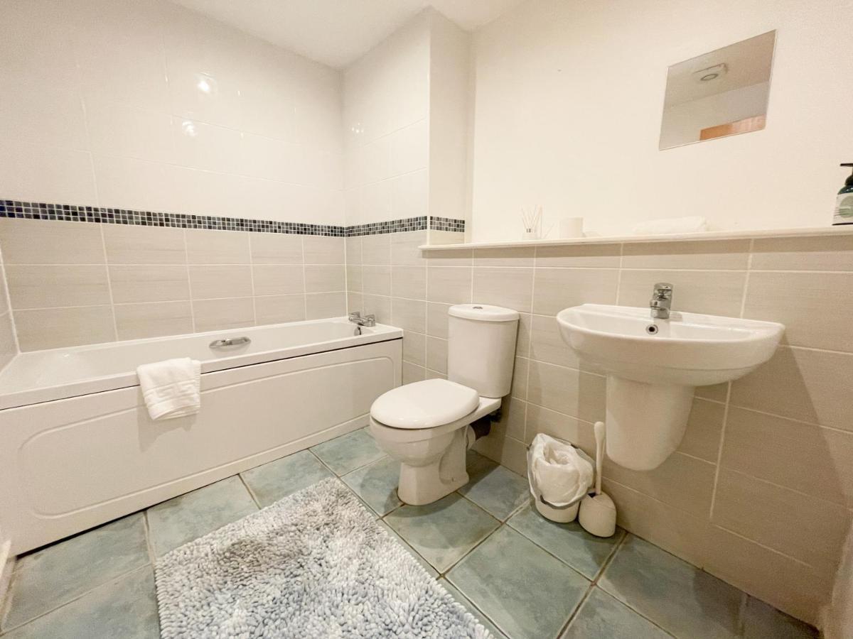 Kelvingrove 2 Bedroom Apartment - Private Parking Glasgow Dış mekan fotoğraf